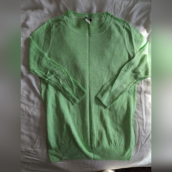 J. Crew Women's crew neck sweater neon green - Picture 3 of 4